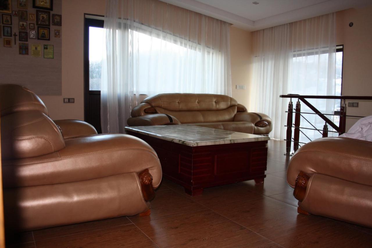 Hotel In Bakuriani Ngoại thất bức ảnh